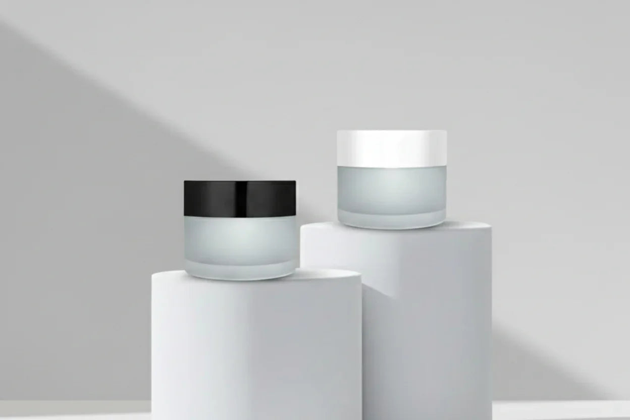15GM Clear Frosted Glass Jar with Black / White Cap