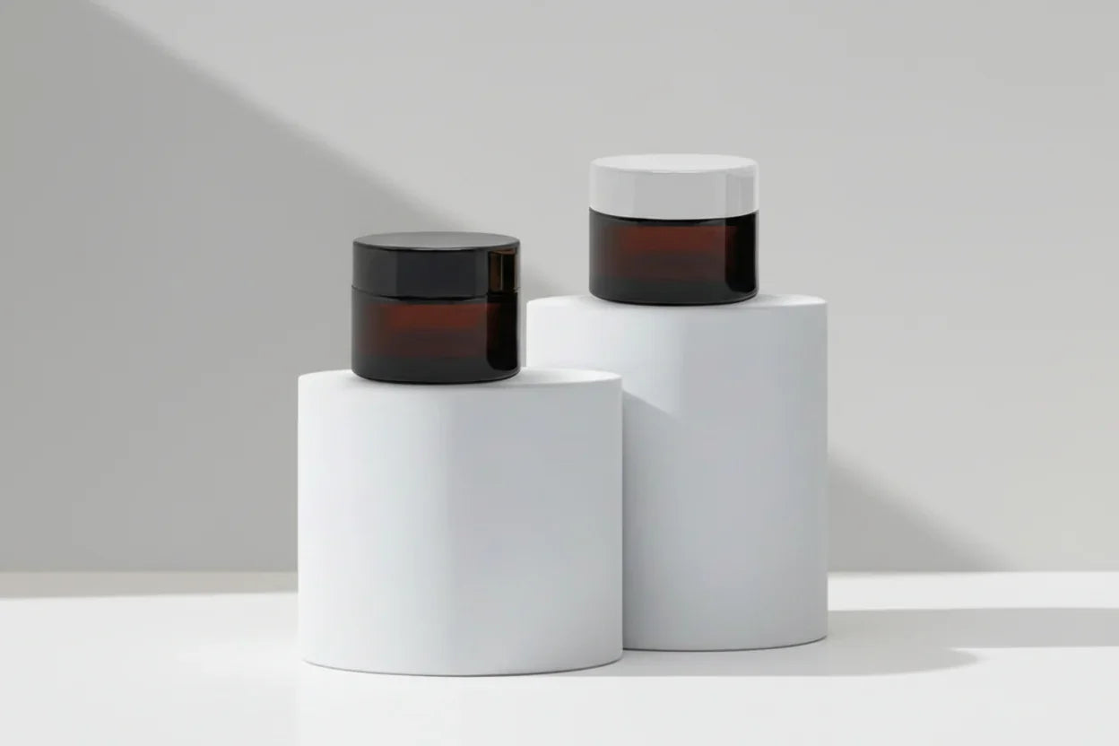 30GM Amber Glass Jar with Black / White Cap