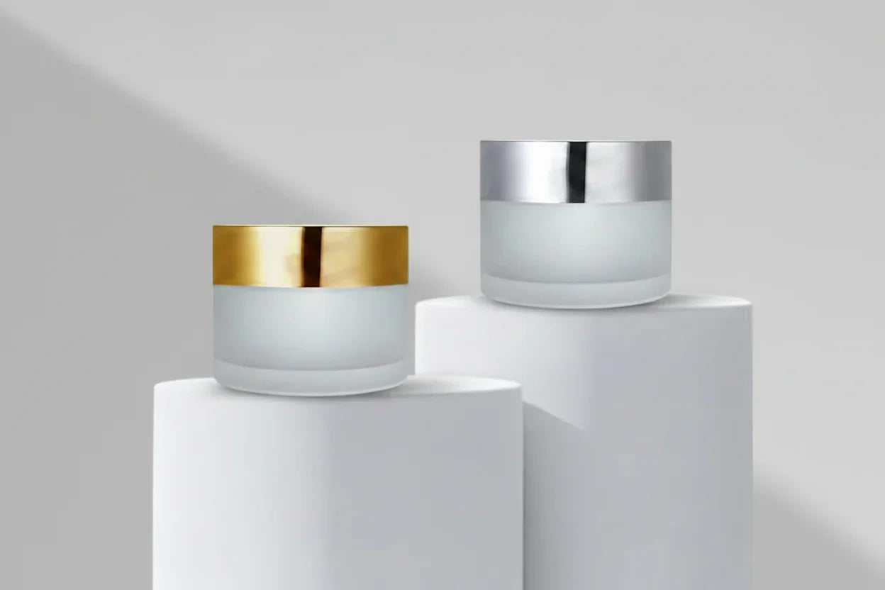 Aesthetic Pack – AP 100GM Clear Frosted Glass Jar with Matt Golden / Matt Silver Cap