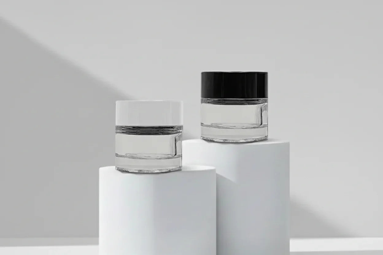 15GM Clear Glass Jar with Black / White Cap