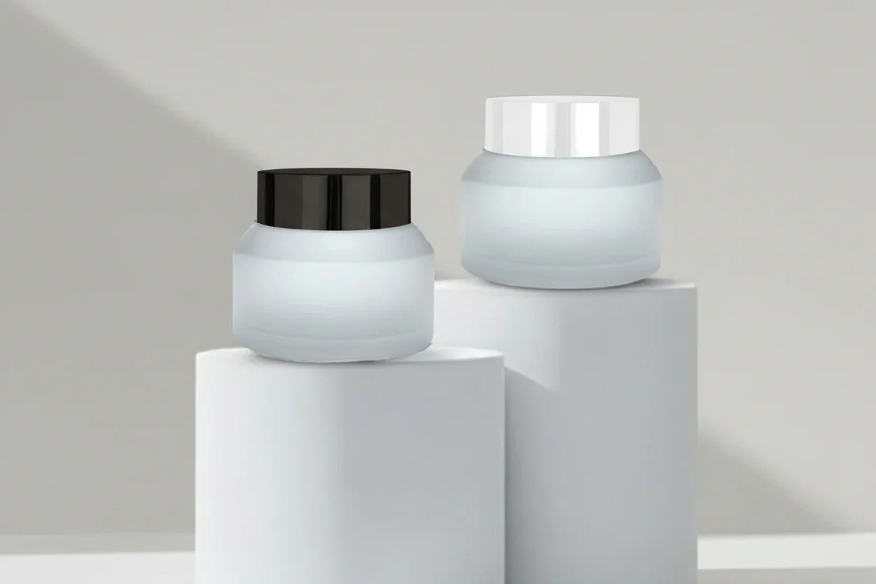 Aesthetic Pack – AP 50GM Slant Clear Frosted Glass Jar with Black / White Cap