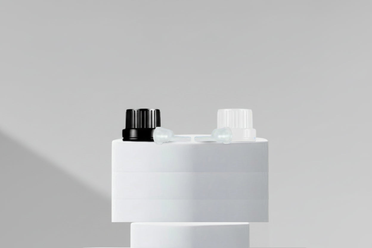 Aesthetic Pack – 18mm Flat Cap with Insert (Black / White)